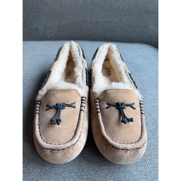 UGG Brett Mocassin Fur Lined Shoes Flats Womens 10 Beige - Picture 3 of 11